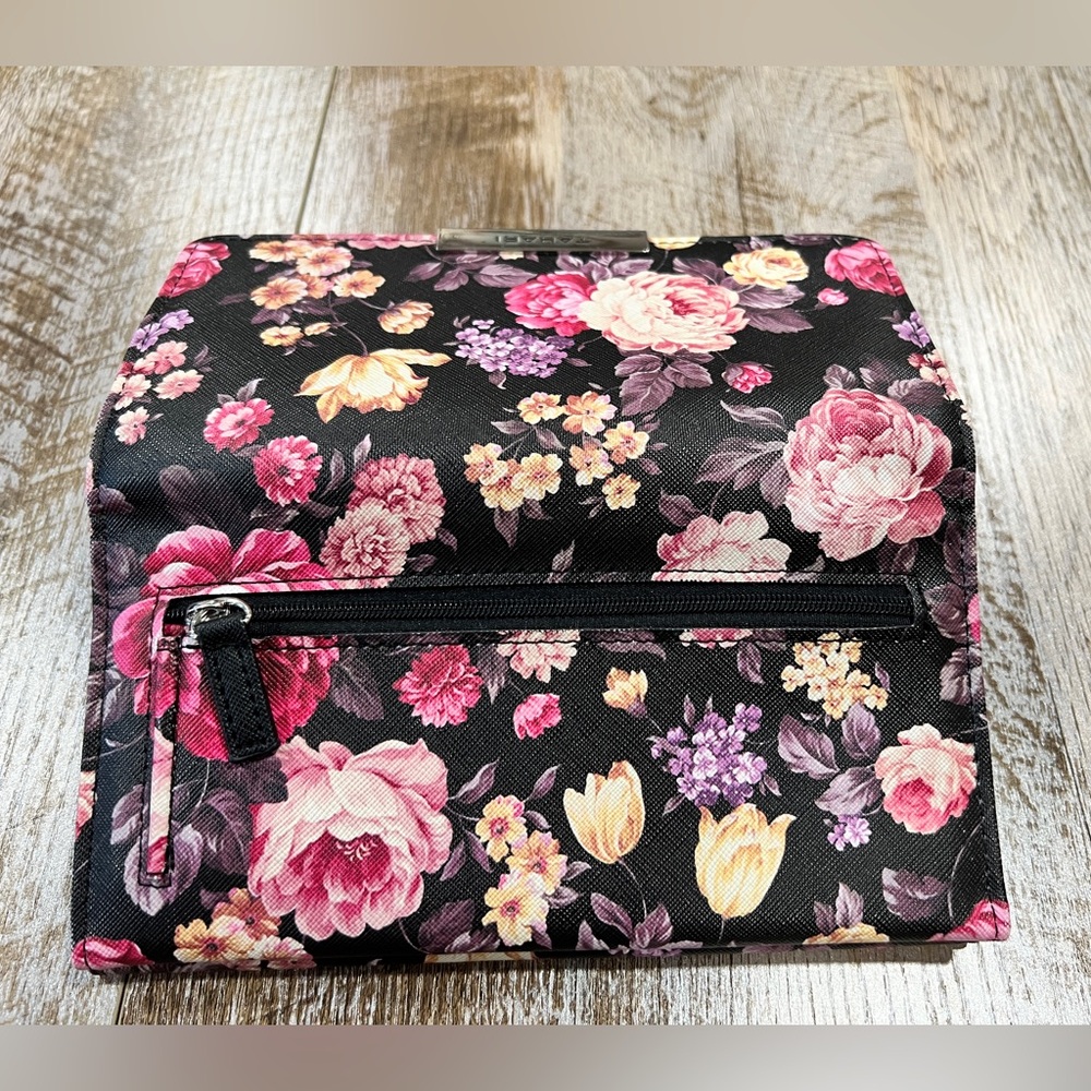 Tahari Floral Saffiano Trifold Wallet Black Multicolor Flowers Snap Closure - Picture 9 of 9